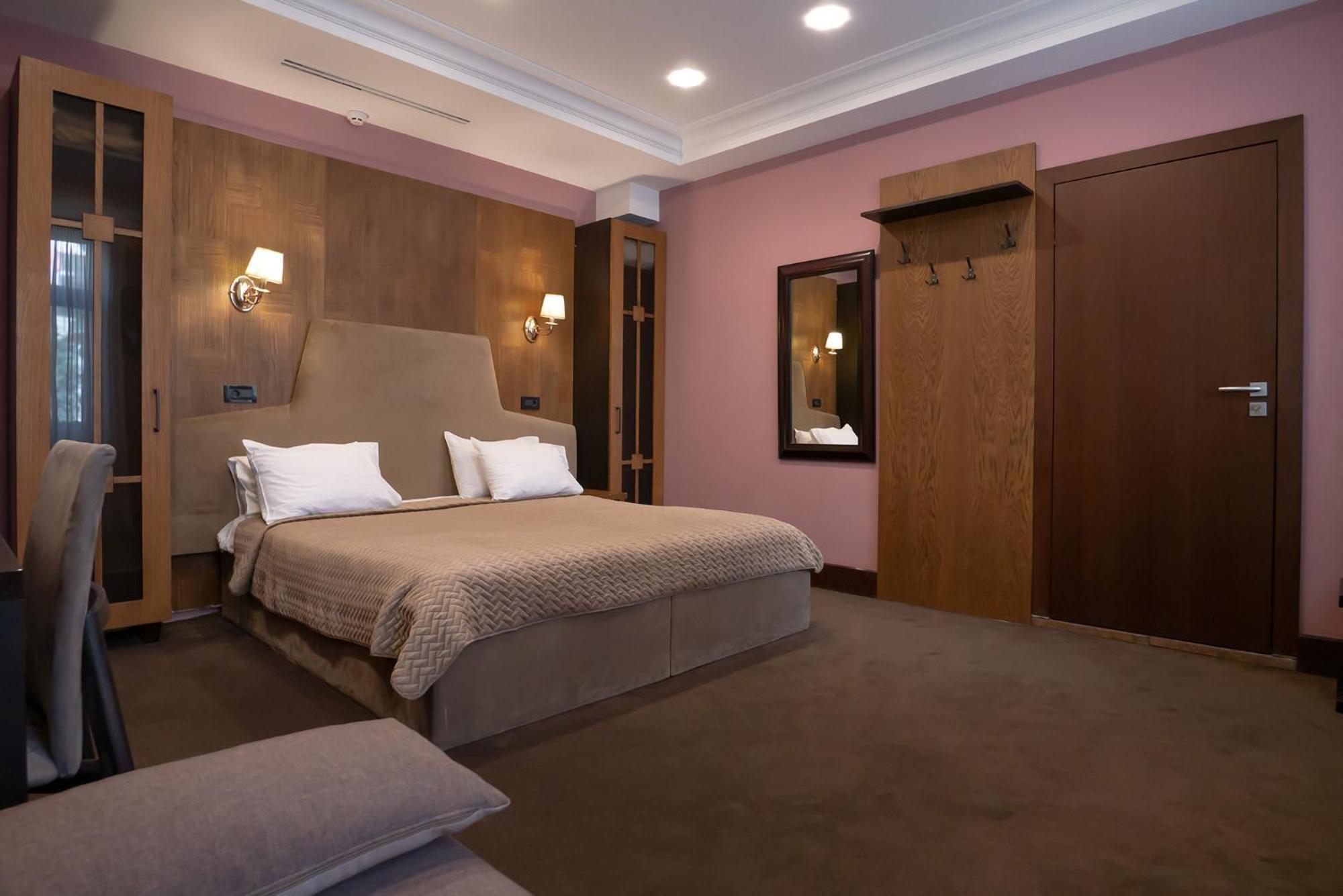 Shato Luxe Odesa Exterior foto